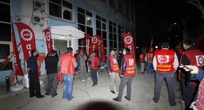 /galeriler/foto/20130501-1430-taksim-1-mayisi-2013/taksim-1-mayisi-2013-1.JPG