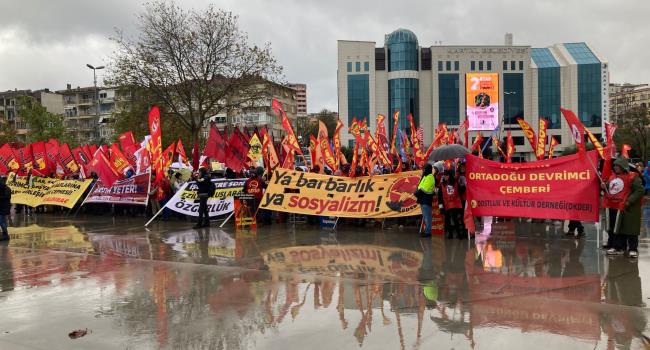 /galeriler/foto/20231120-0025-kartalda-artik-yeter-mitingi-19-kasim-2023/kartalda-artik-yeter-mitingi-19-kasim-2023-1.jpg