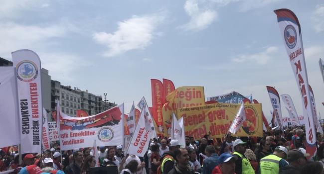 /galeriler/foto/20250502-0148-izmirde-1-mayis-2025/izmirde-1-mayis-2025-1.jpeg
