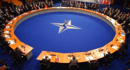 nato-bir-saldiri-savas-ve-ic-savas-orgutu-2-1-5.jpg